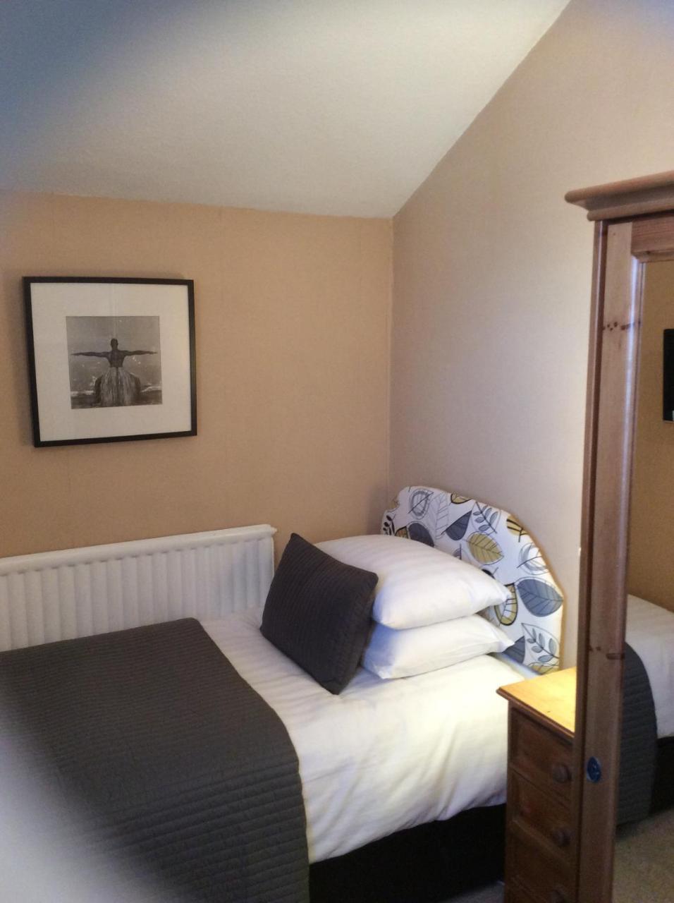 Hedley Villa Guest House レミントンスパー エクステリア 写真