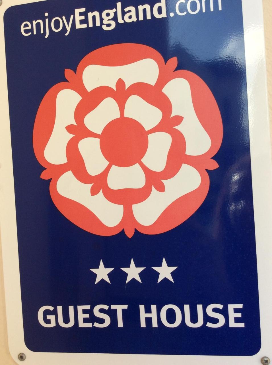 Hedley Villa Guest House レミントンスパー エクステリア 写真