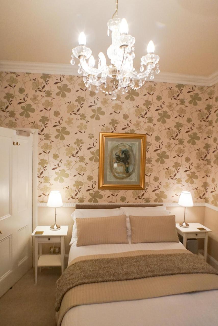 Hedley Villa Guest House レミントンスパー エクステリア 写真